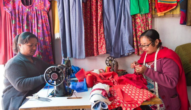 Costureras de Bhaktapur. © P.G.