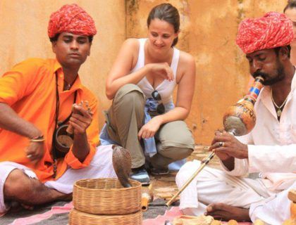 cristina calvo, asuaire travel, mujer etheria