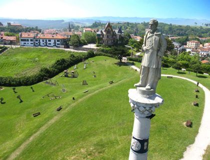 monumento marques comillas, que ver en comillas, pelicula primos comillas