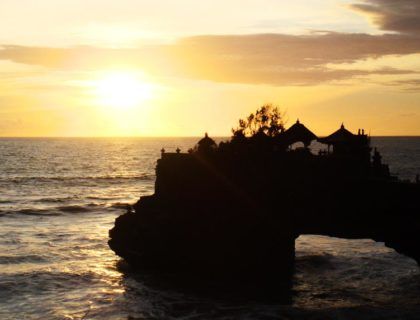 maldicion tanah lot, viaje novios bali