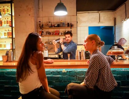 salir con amigas, noche de Madrid, bares en Madrid