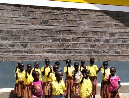 cuento de luz school, ninas kenia, fundacion vipeika, aseet