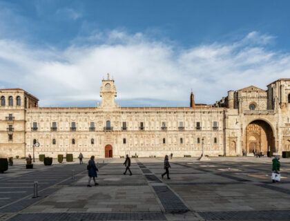 Alojarse en Paradores