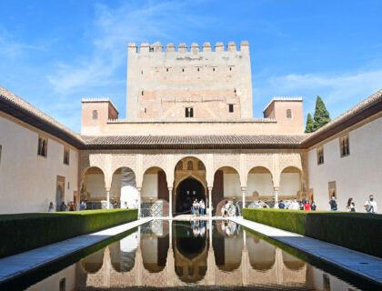 Patio de los Arrayanes, en los Palacios Nazaríes.