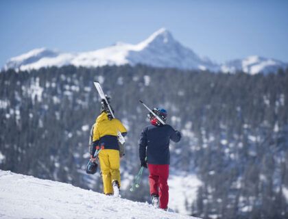 esquiadores baqueira
