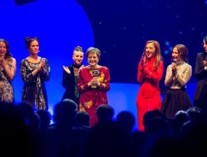 cecilia bartolome premio honor en los feroz