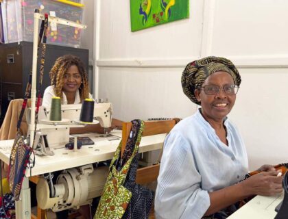 Taller de mujeres costureras en Kigali.