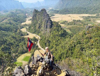 Sania en el mirador Nam Xay, en Laos.